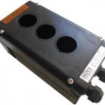 Z32 empty box for 3 control and indication units
